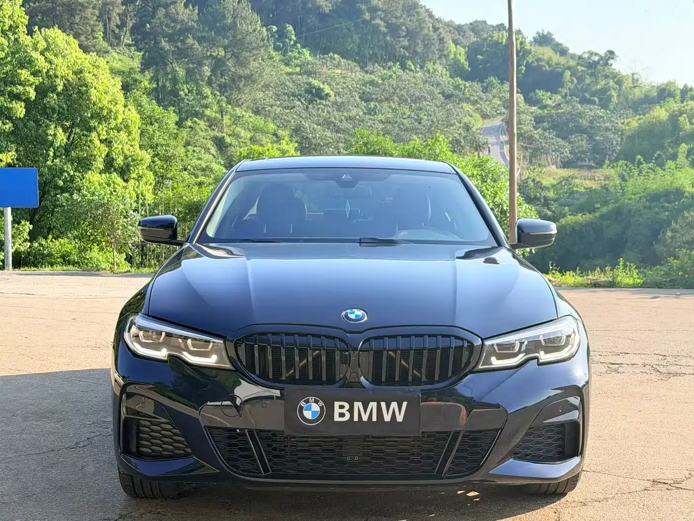 BMW 3 Series 2022 325Li M Sport Shadow Edition фото 2