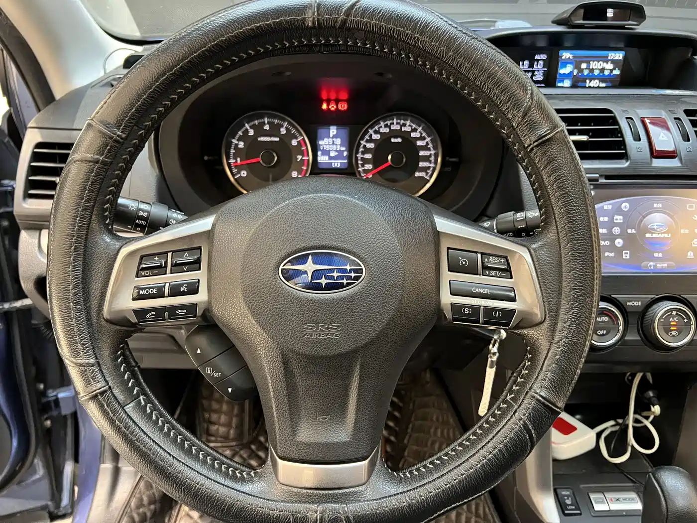 Subaru Forester 2013 2.5i Automatic Luxury Edition фото 10
