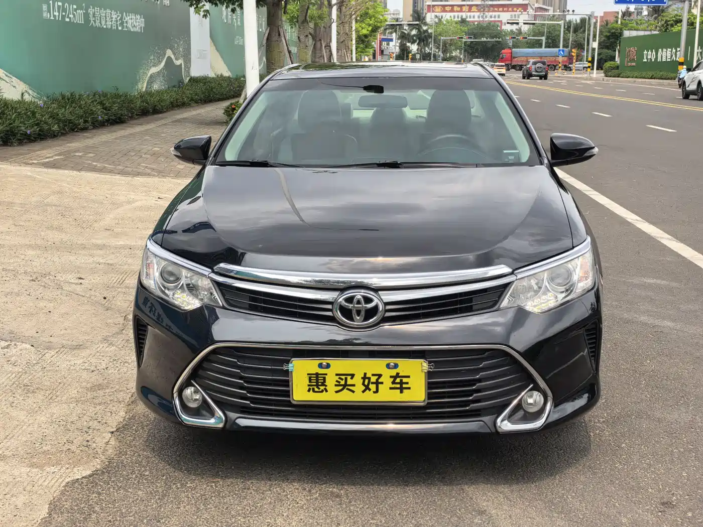 Toyota Camry 2016 2.0E 10th Anniversary Elite Edition фото 2