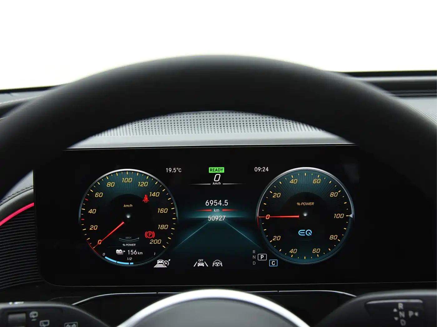MERCEDES-BENZ EQC