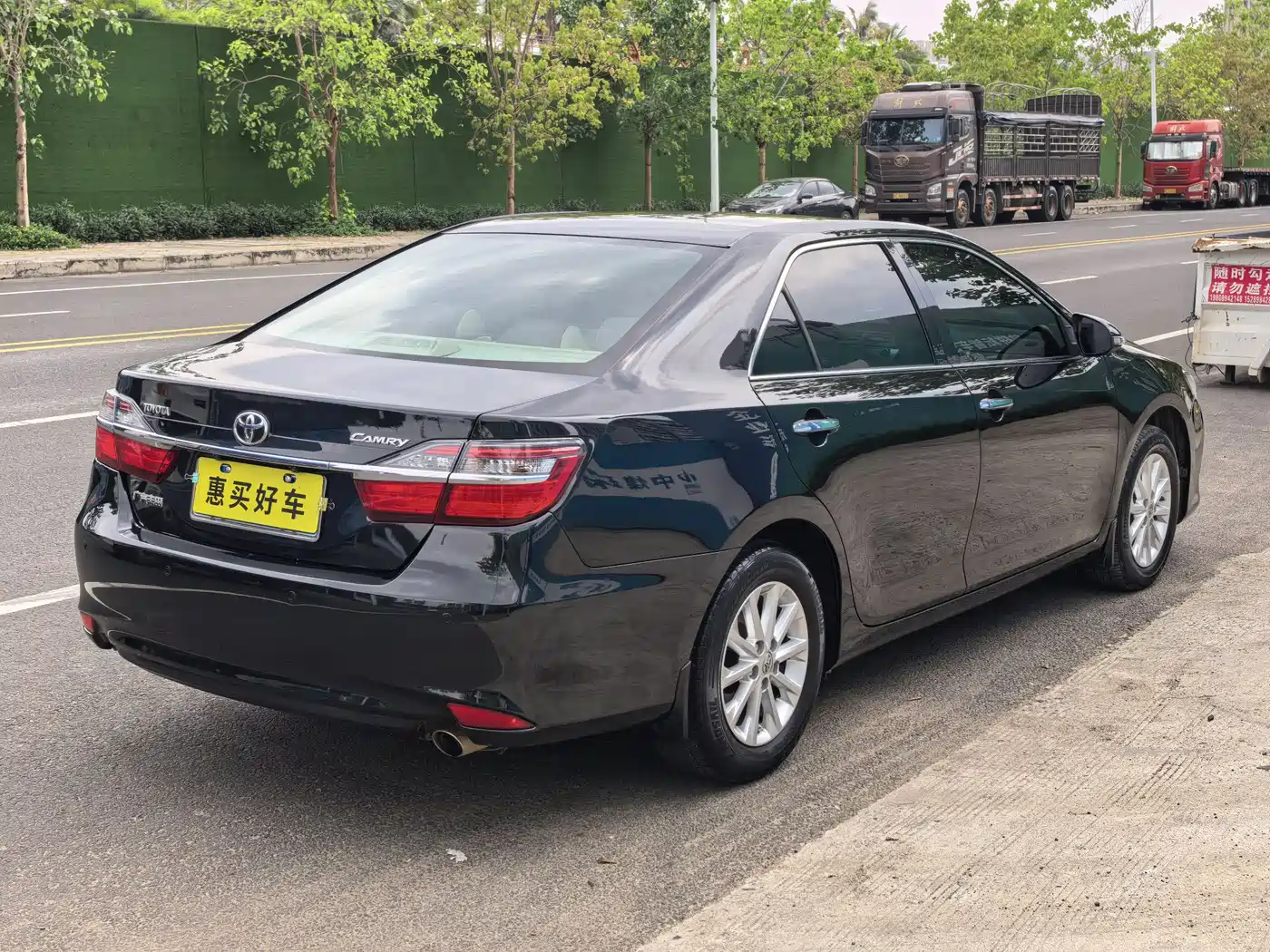 Toyota Camry 2016 2.0E 10th Anniversary Elite Edition фото 14
