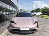 صورة 2 - Porsche Taycan