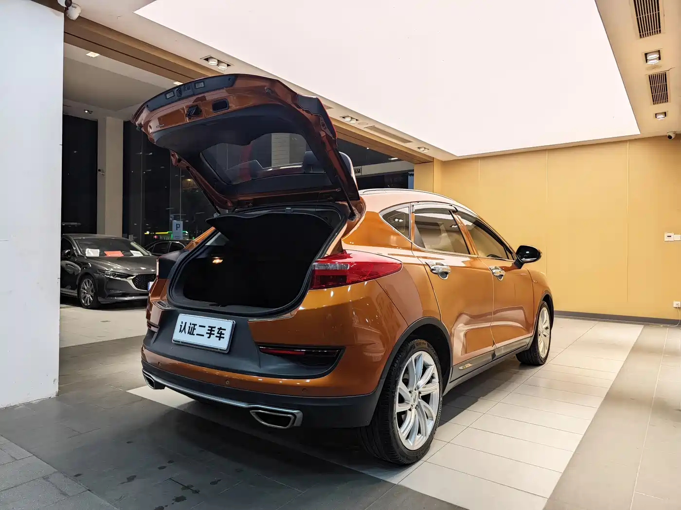 Geely Emgrand GS 2016 2016 Elegant Edition 1.3T Automatic Premium Type