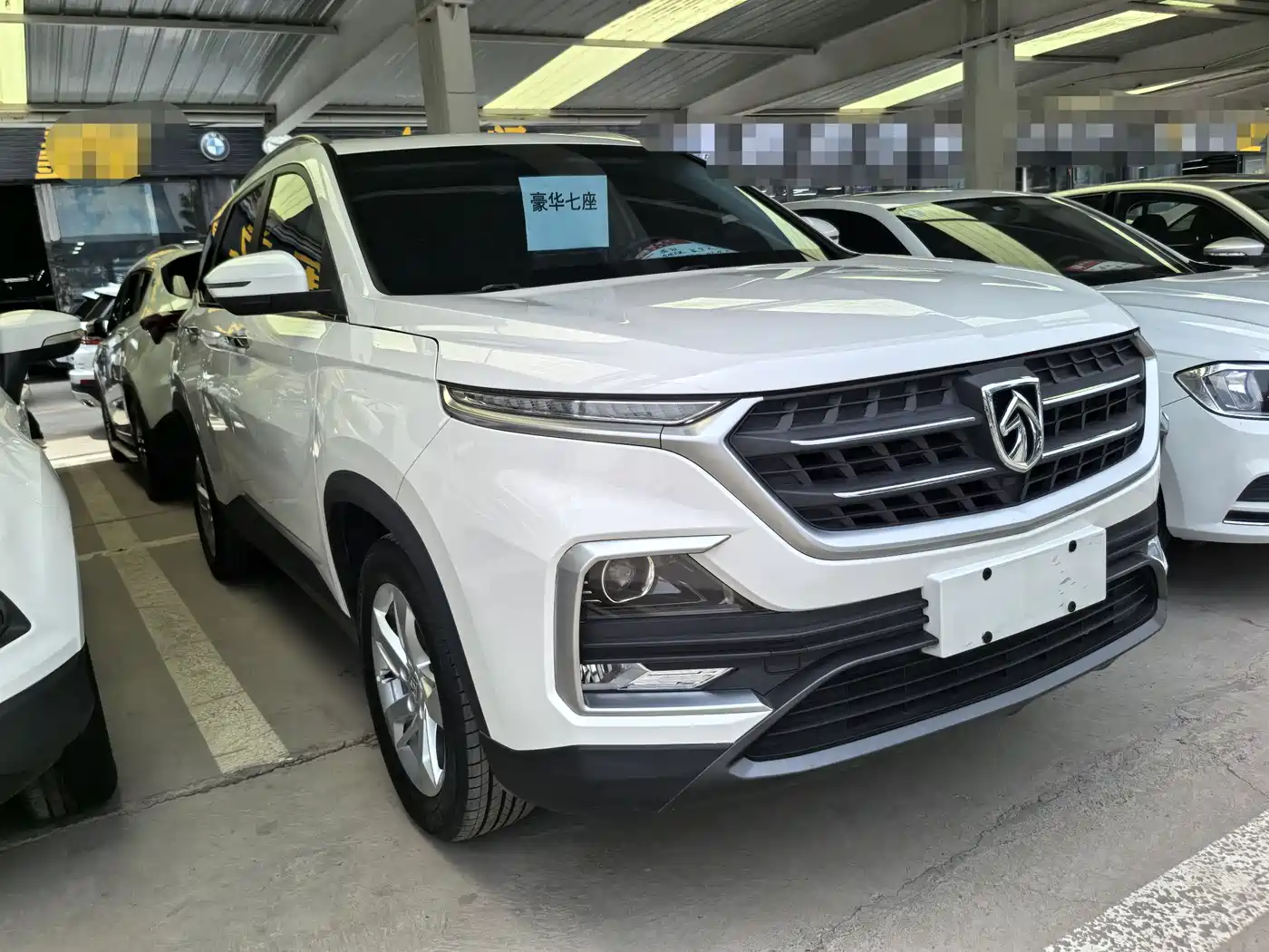 Baojun 530 2019 2019 1.5T Manual Luxury 7-Seater China VI