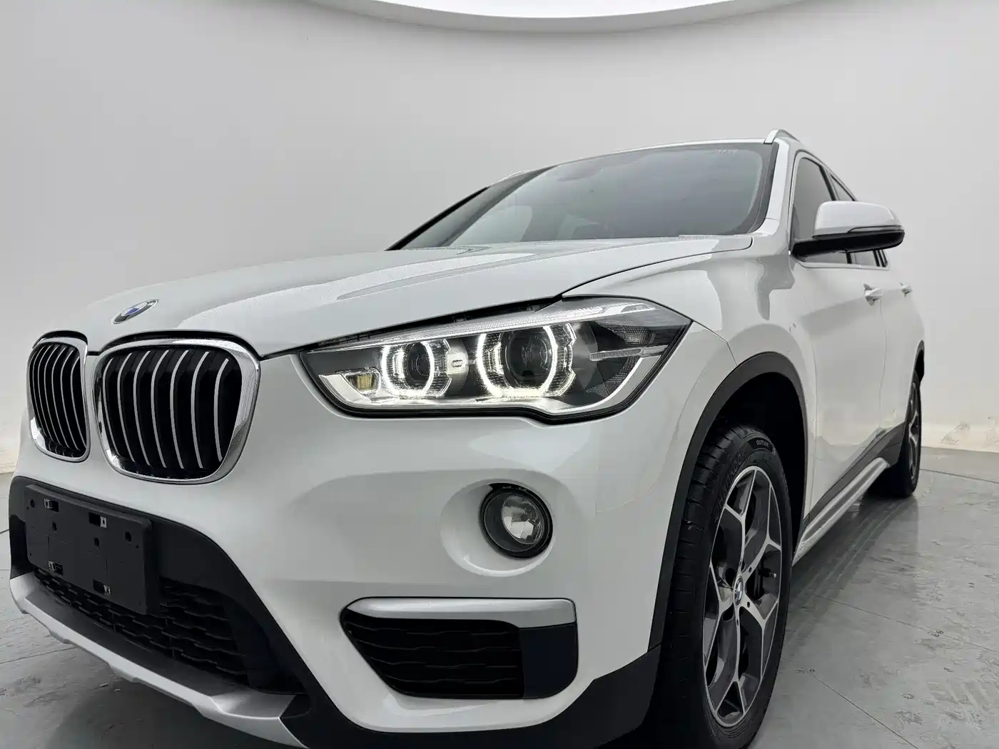 BMW X1 2019 xDrive20Li Premium Model фото 5