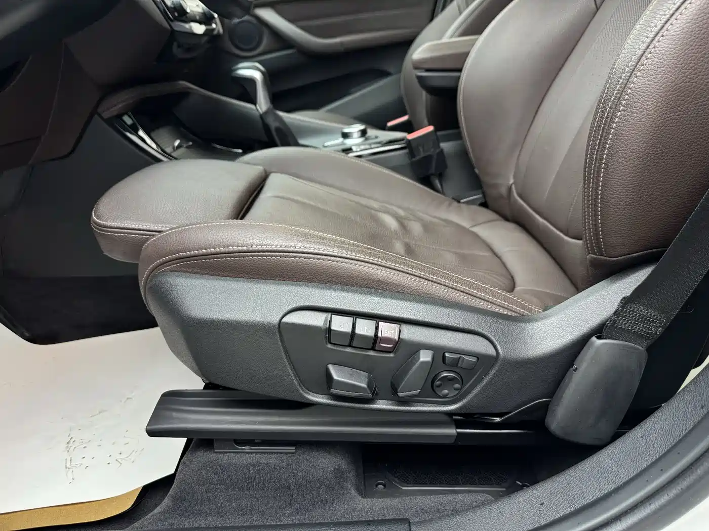 BMW X1 2019 xDrive20Li Premium Model фото 14