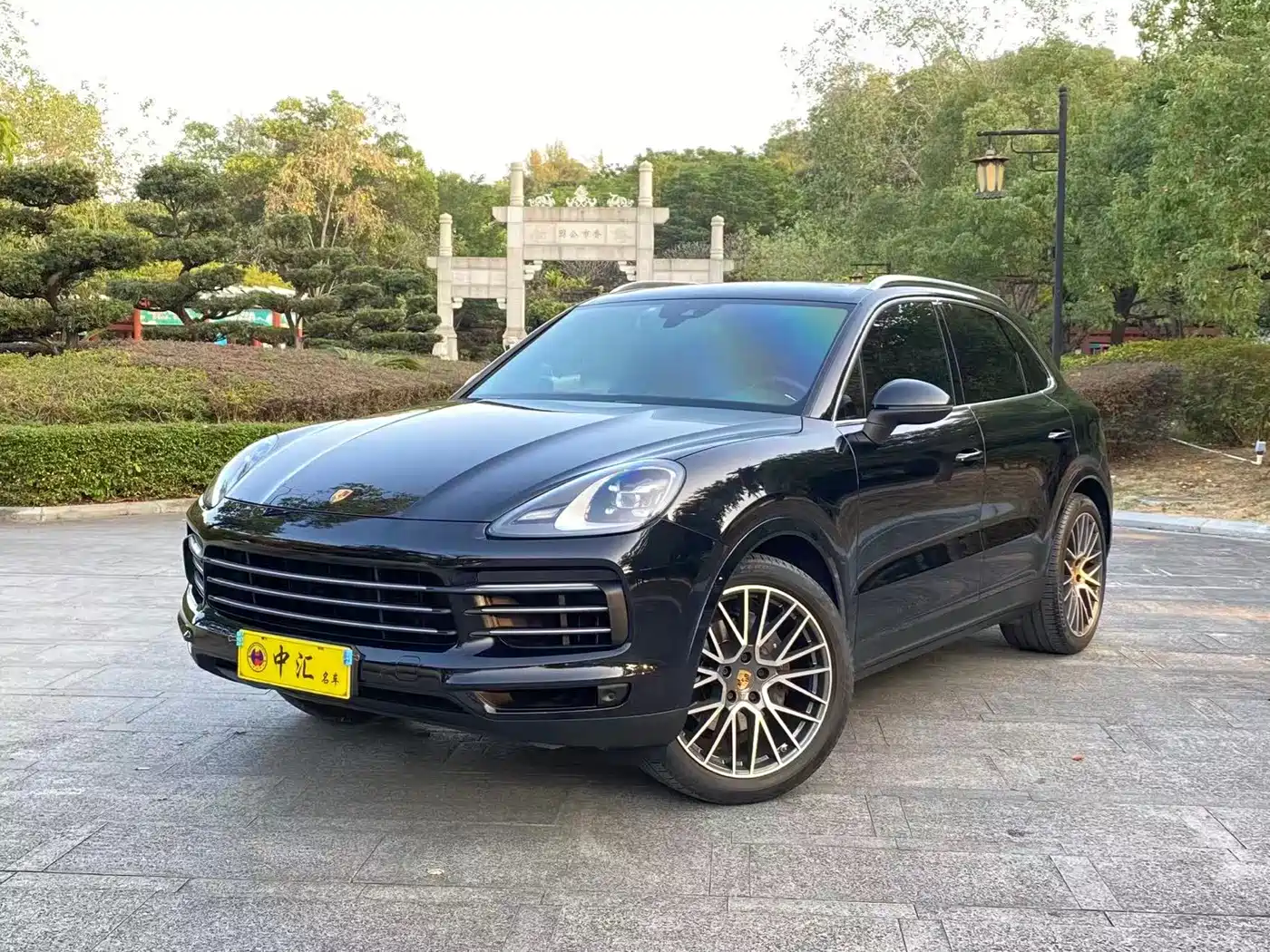 PORSCHE CAYENNE