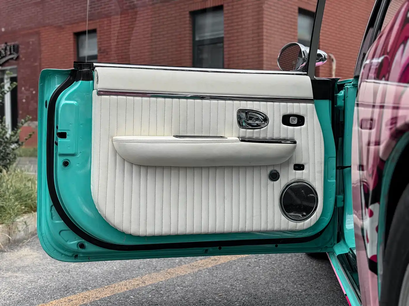 SONGSAN MOTORS SS DOLPHIN