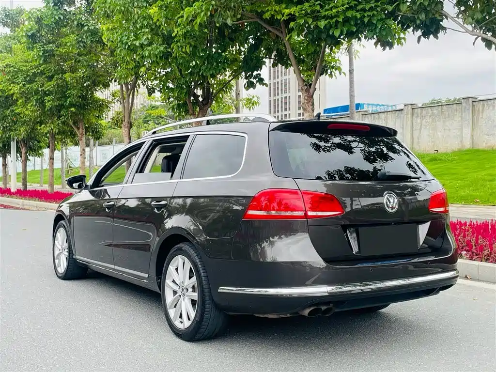 Volkswagen Magotan (Import) 2015 Wagon 2.0TSI Comfort фото 6