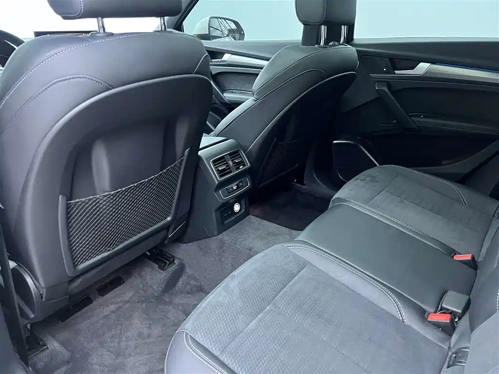 Audi Q5L Sportback 2022 40 TFSI Luxury фото 17