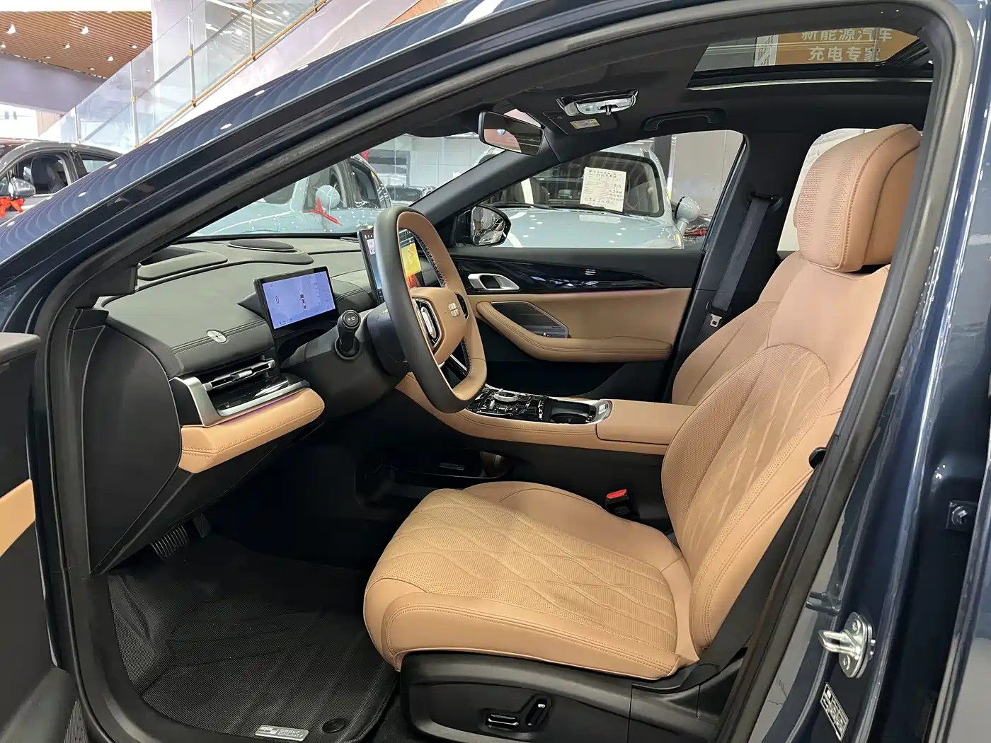 Geely Galaxy Galaxy A7 2025 EM-i фото 11