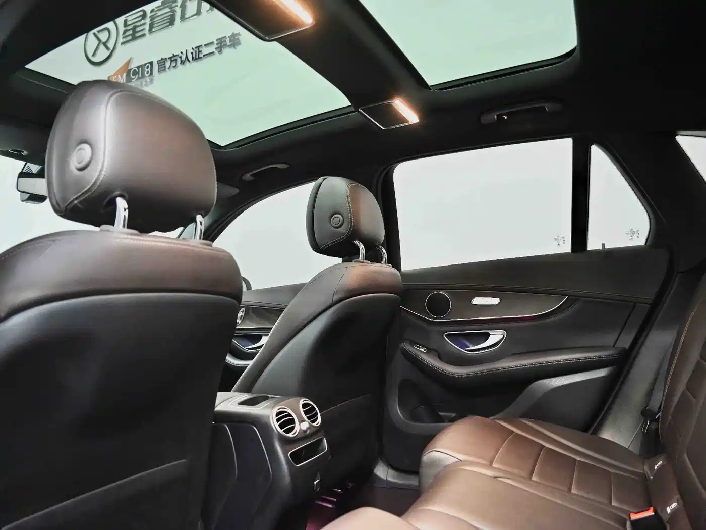 Mercedes-Benz GLC 2020 GLC 260 L 4MATIC Luxury фото 16