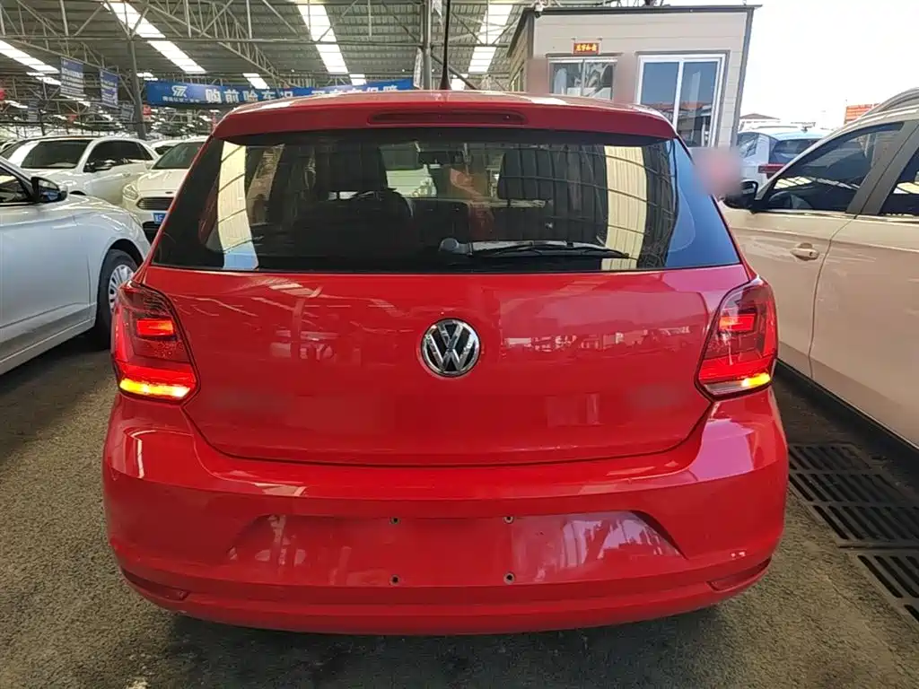 Volkswagen Polo 2016 1.4L Manual Trend фото 6