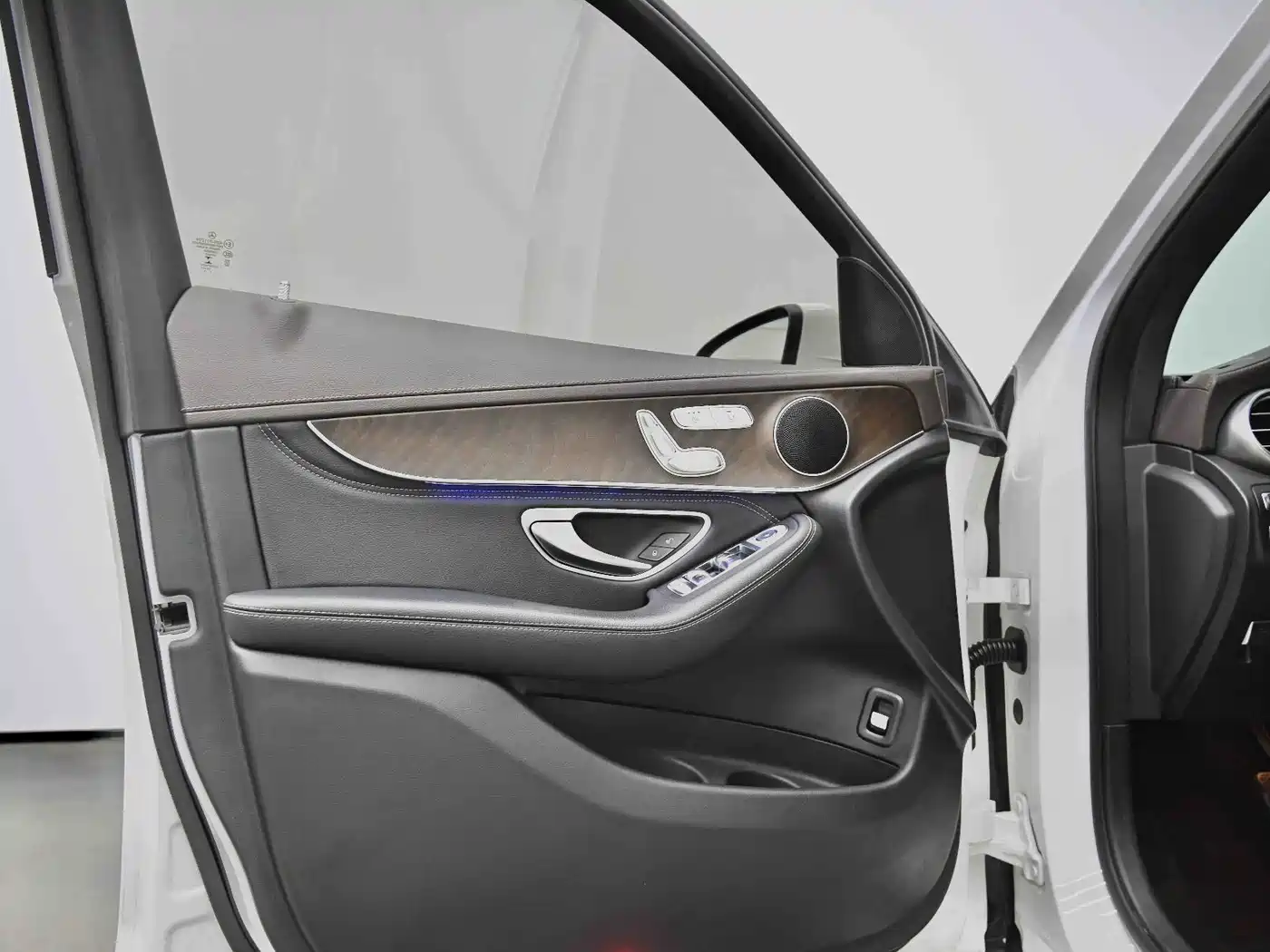 Mercedes-Benz GLC 2020 GLC 260 L 4MATIC Luxury фото 26