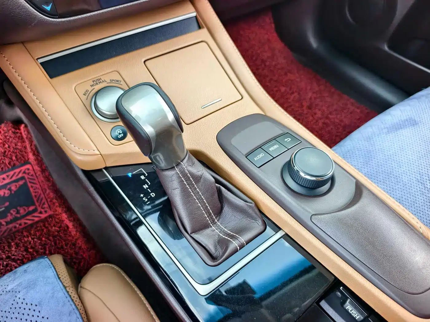 Lexus ES 2015 200 Elite Edition фото 9
