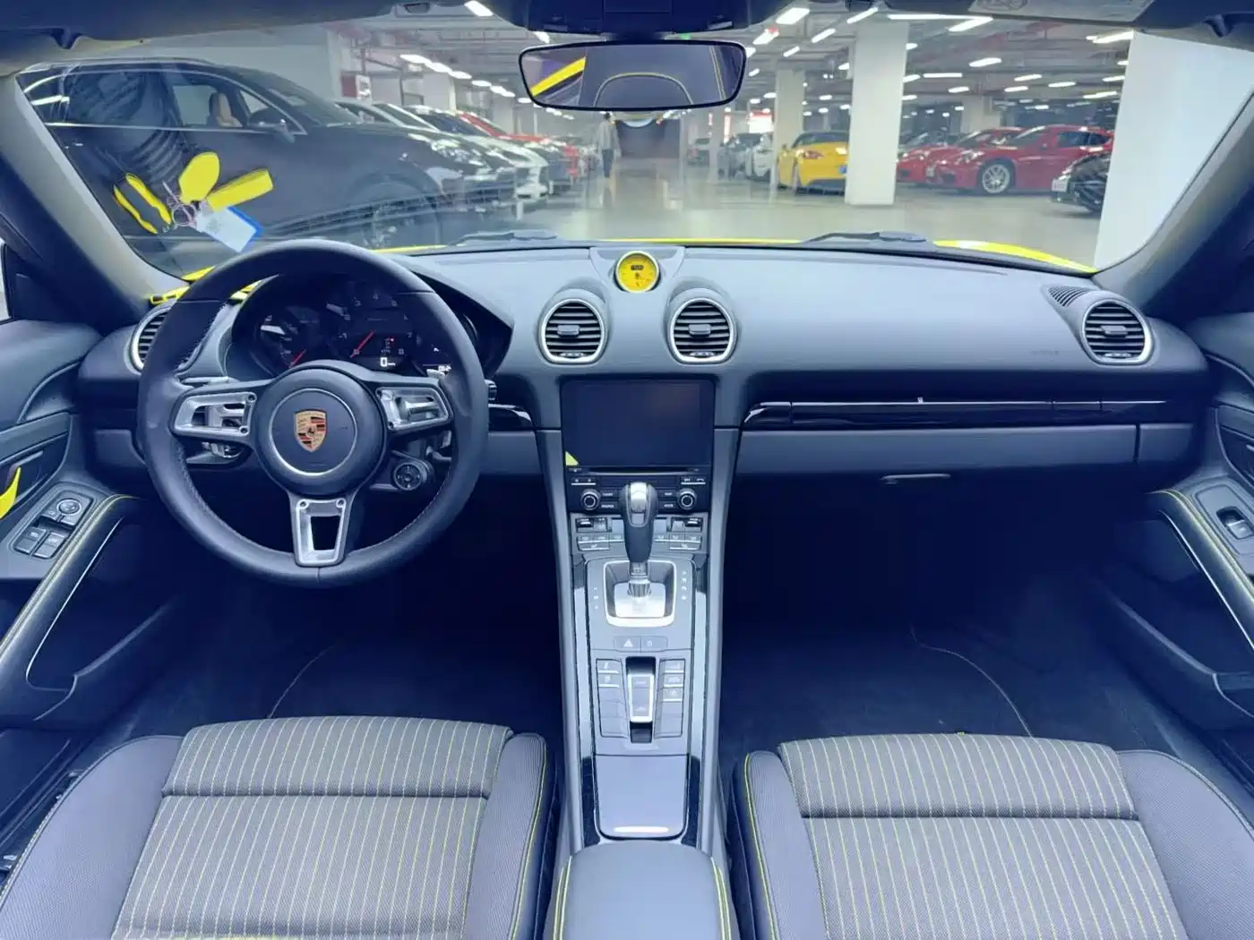 Porsche 718 2019 Boxster T 2.0T фото 5