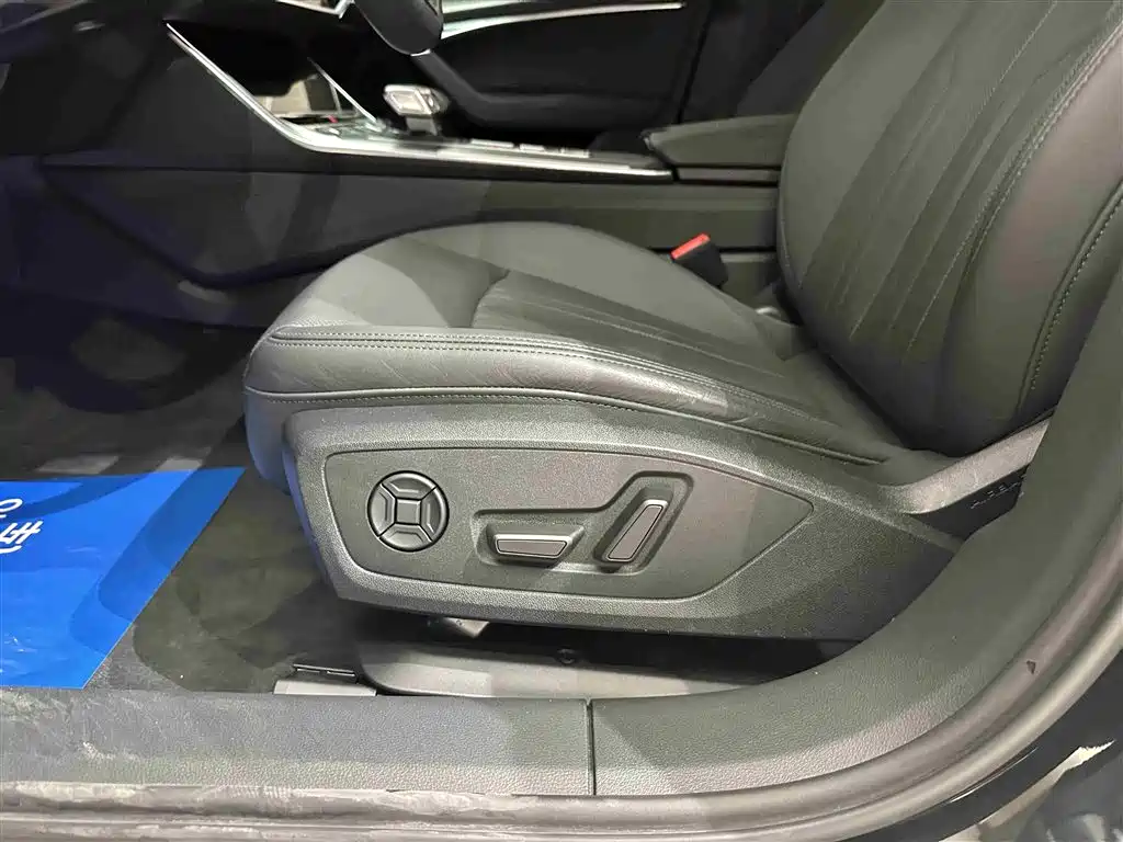 Audi A6 (Import) 2023 Model allroad quattro 55 TFSI Premium Off-road Version фото 7