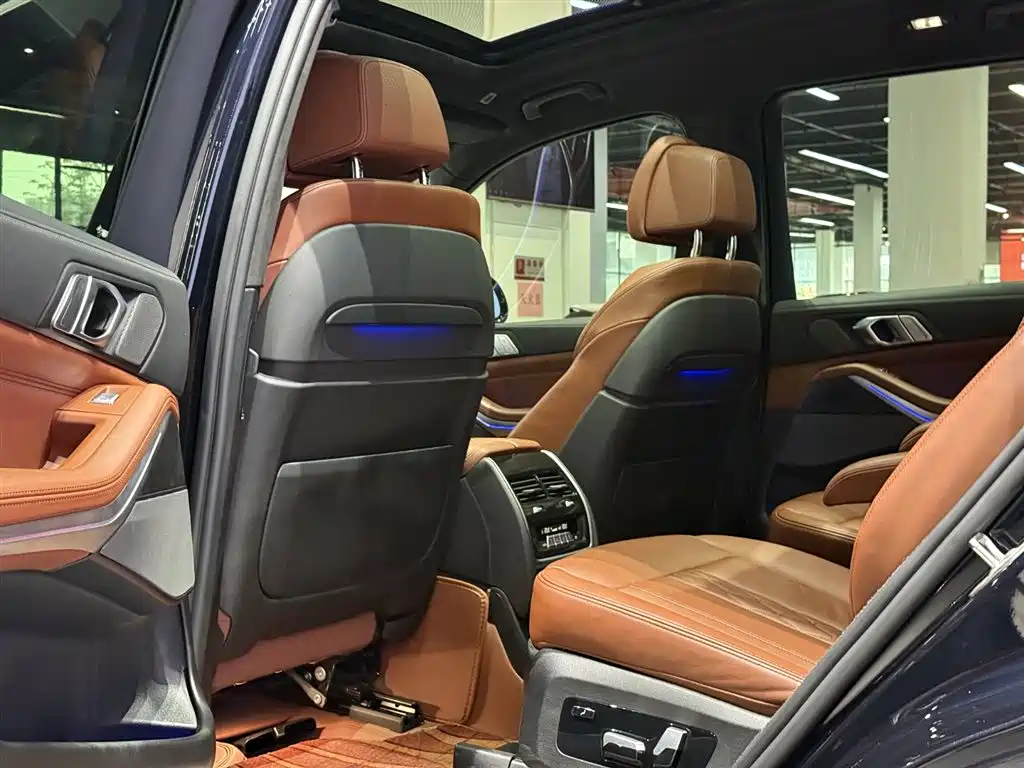 BMW X7 2021 Facelift xDrive40i Premium M Sport Package фото 16