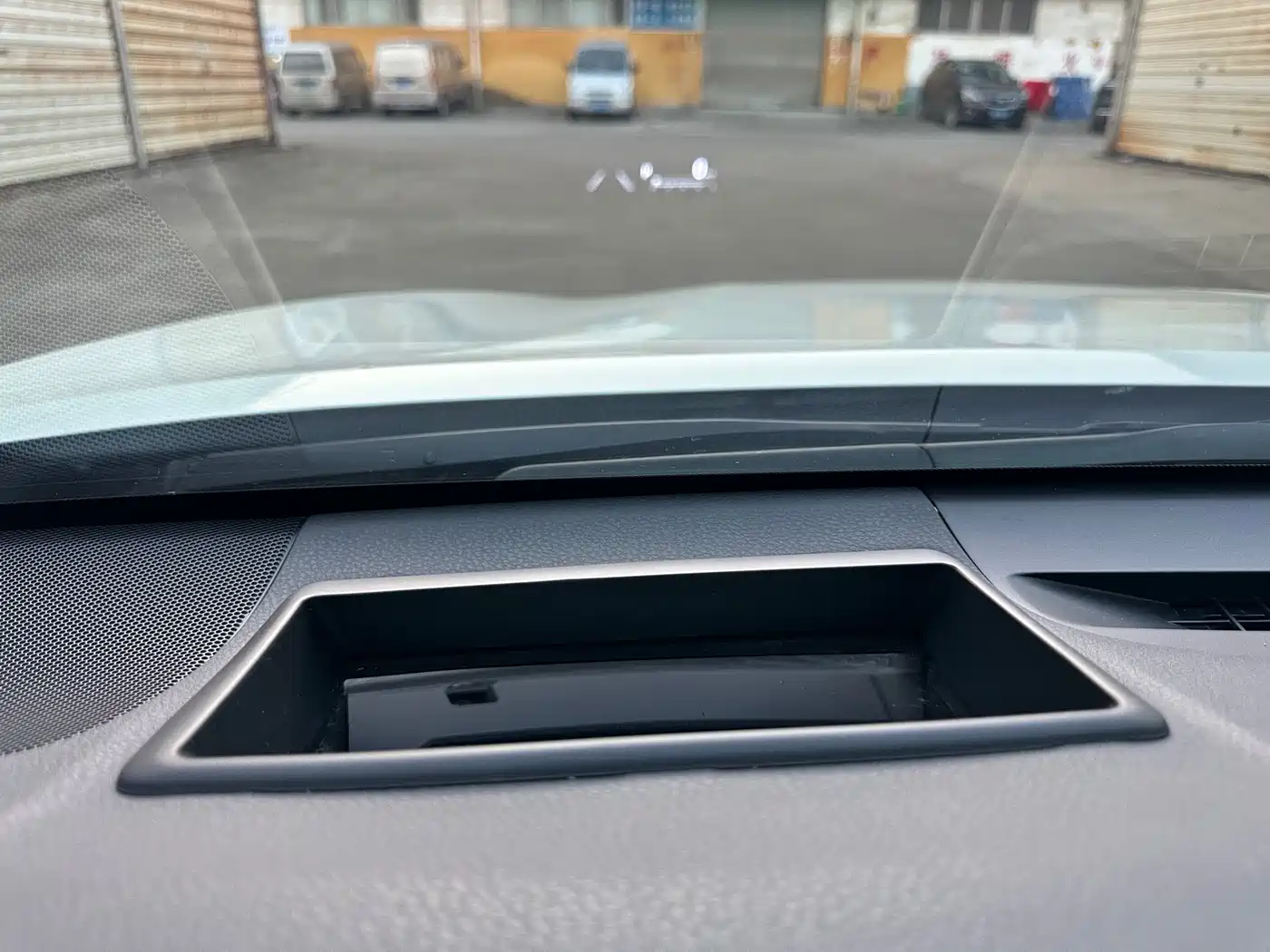 Toyota Camry 2023 2.5G Luxury Edition фото 24