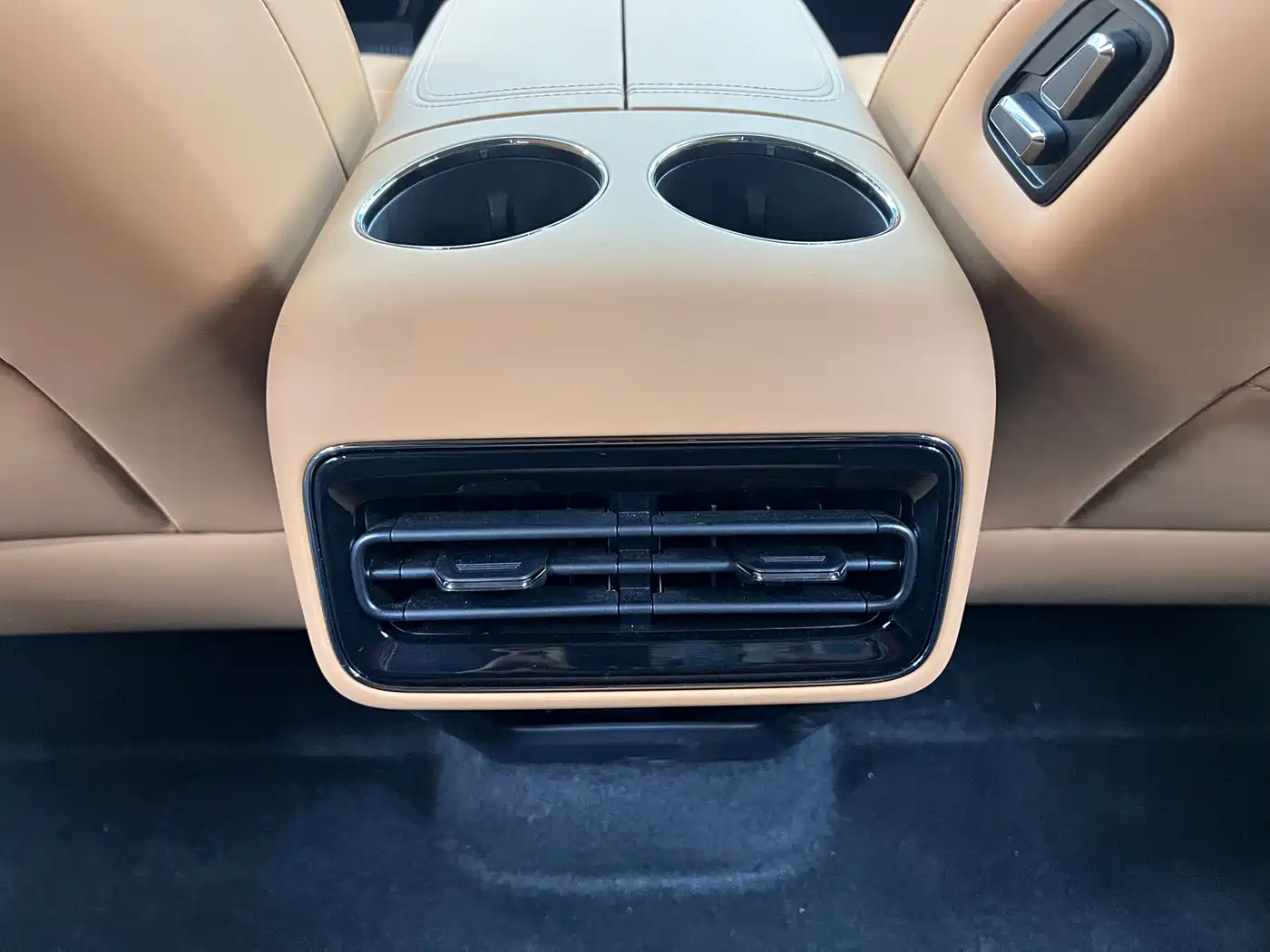 GEELY GALAXY GALAXY SPARKLE 8