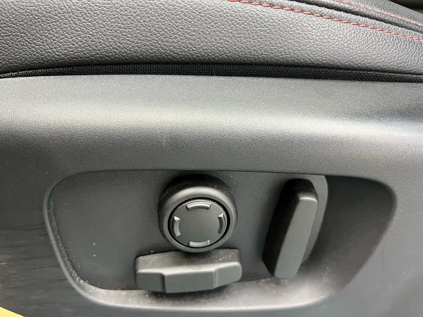 LAND ROVER DISCOVER SPORTS