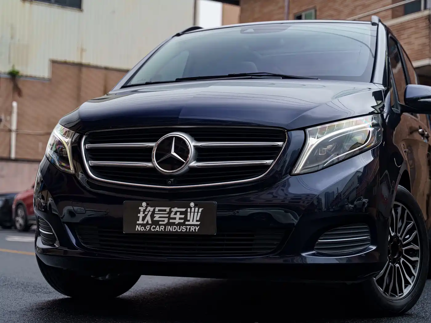 Mercedes-Benz V-Class 2018 V 260 Premium Edition China V фото 5