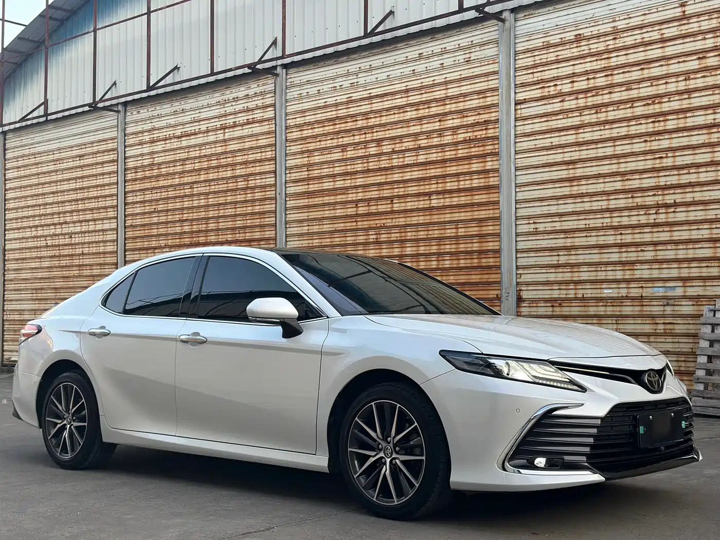 Toyota Camry 2023 2.5G Luxury Edition фото 3