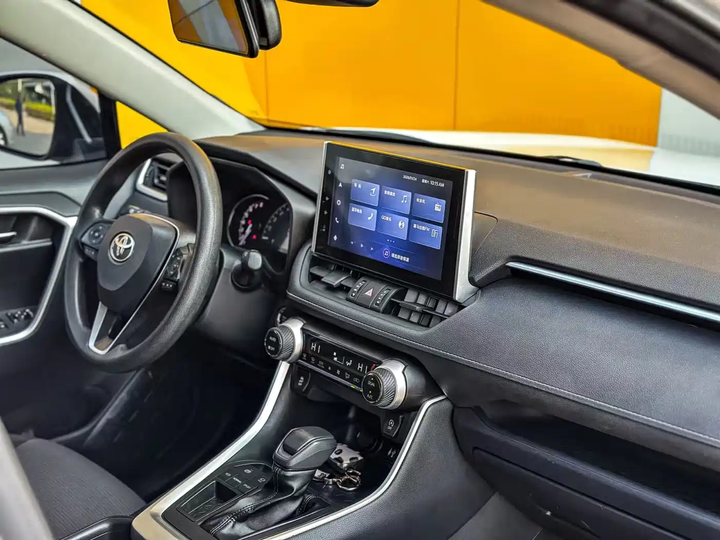 Toyota RAV4 Rongfang 2022 2.0L CVT 2WD Trend Edition фото 6