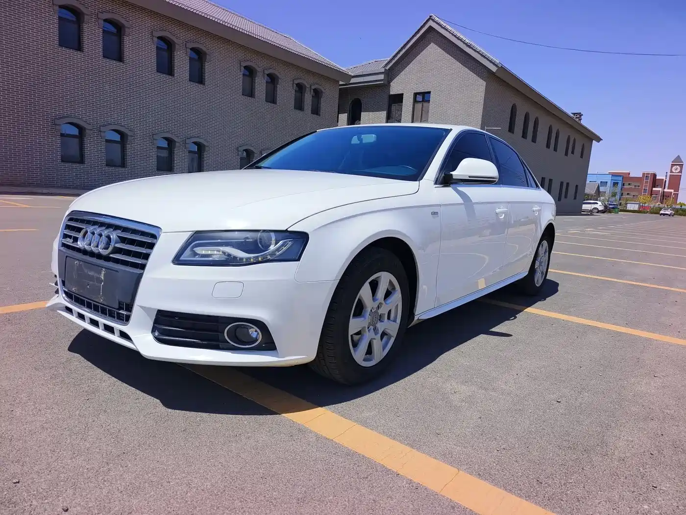 Audi A4L 2011 2.0 TFSI Standard