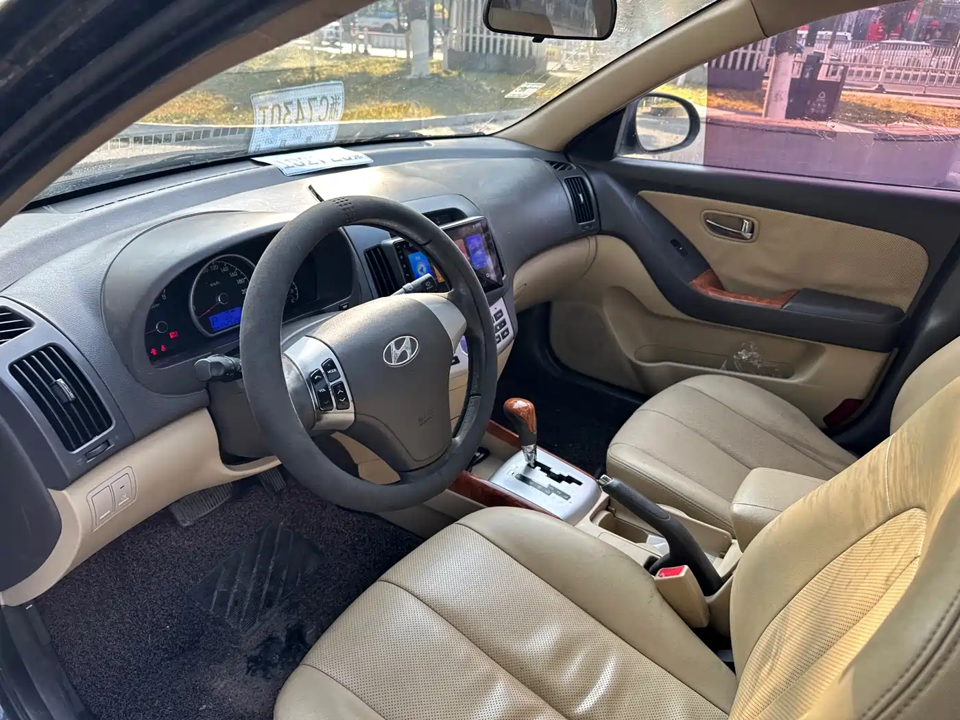 Hyundai Elantra 2010 1.6L AT GLS фото 15