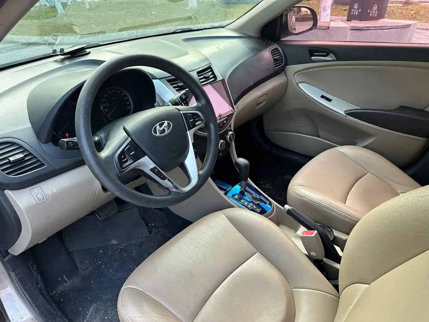 Hyundai Verna 2016 1.4L Automatic Leading GLX фото 14