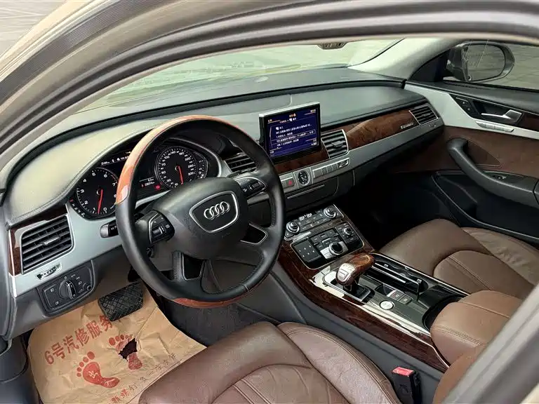 Audi A8 2013 A8L 45 TFSI quattro Comfort фото 9