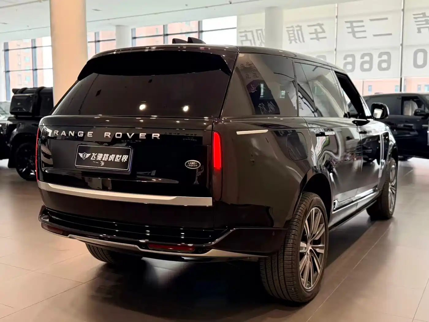 LAND ROVER RANGE ROVER