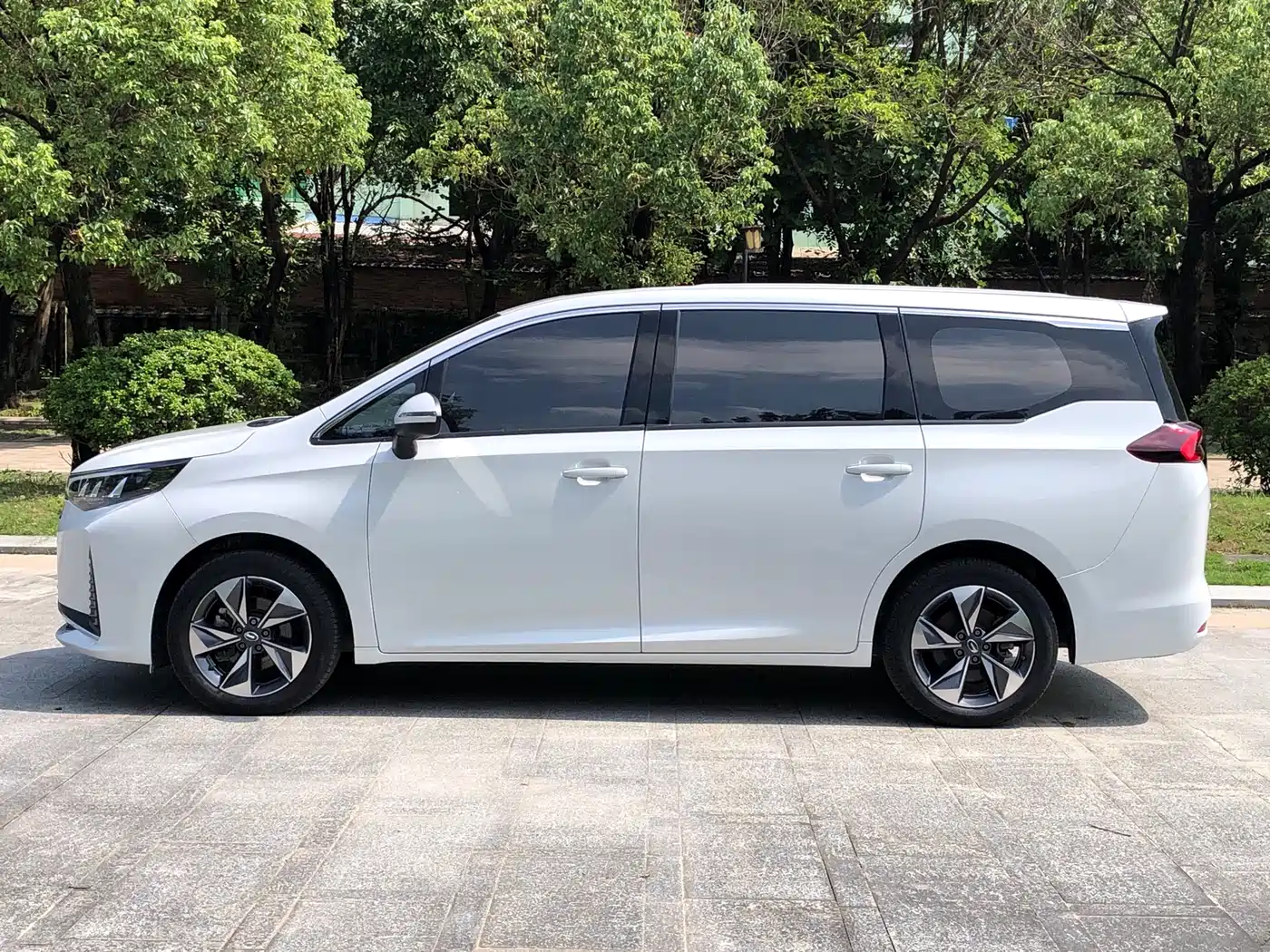 GAC Trumpchi Trumpchi M6 2023 PRO 270T DCT Luxury Edition фото 4