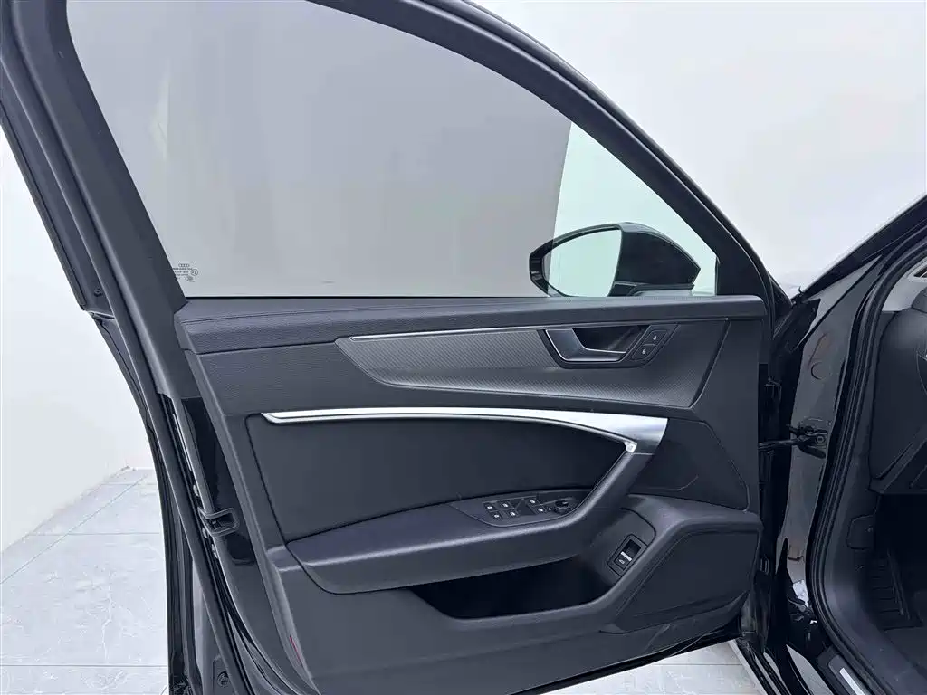 Audi A6L 2019 40 TFSI Luxury Elegance фото 16