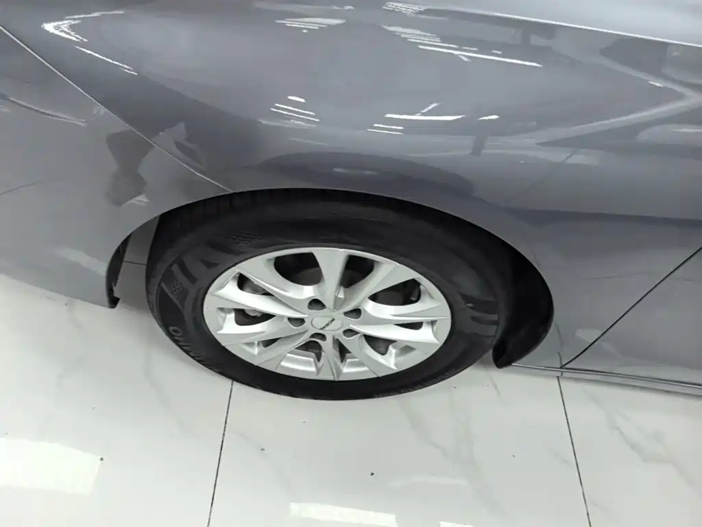Roewe i5 2025 2023 1.5L CVT Luxury Edition