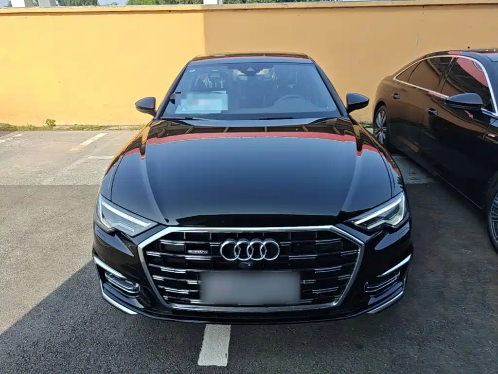 Фото 3 - Audi A6L