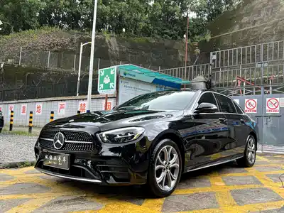 Mercedes-Benz E