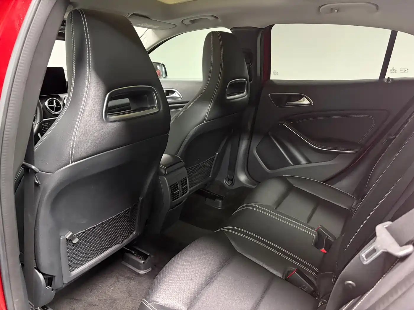 Mercedes-Benz GLA 2018 GLA 220 4MATIC Sport фото 14