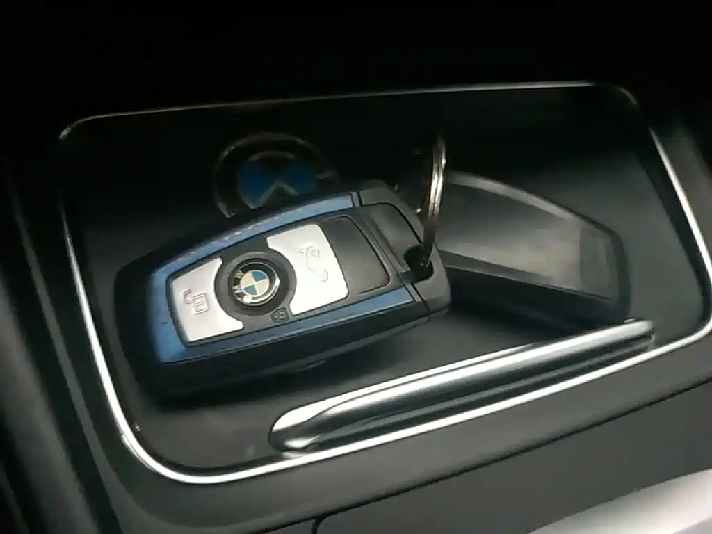 BMW 3 Series 2017 320Li M Sport фото 9