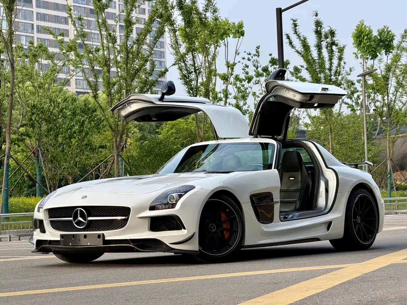 Mercedes-Benz SLS AMG 2011 SLS AMG фото 12