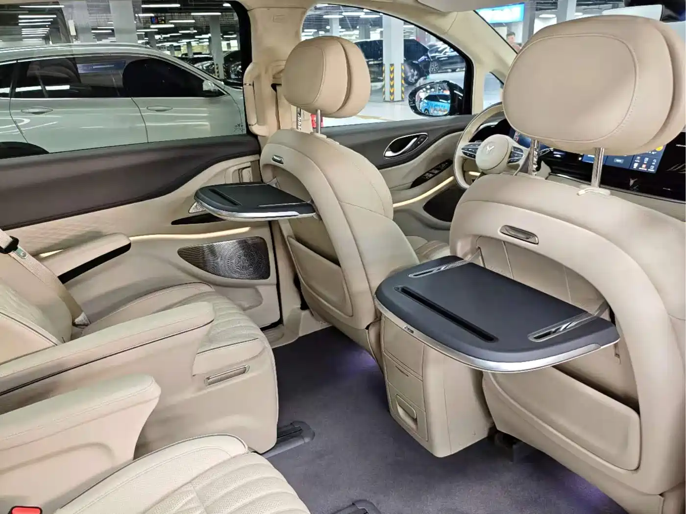 Voyah Auto Voyah Dreamer 2024 EV Ultra Long Range Flagship Edition фото 14