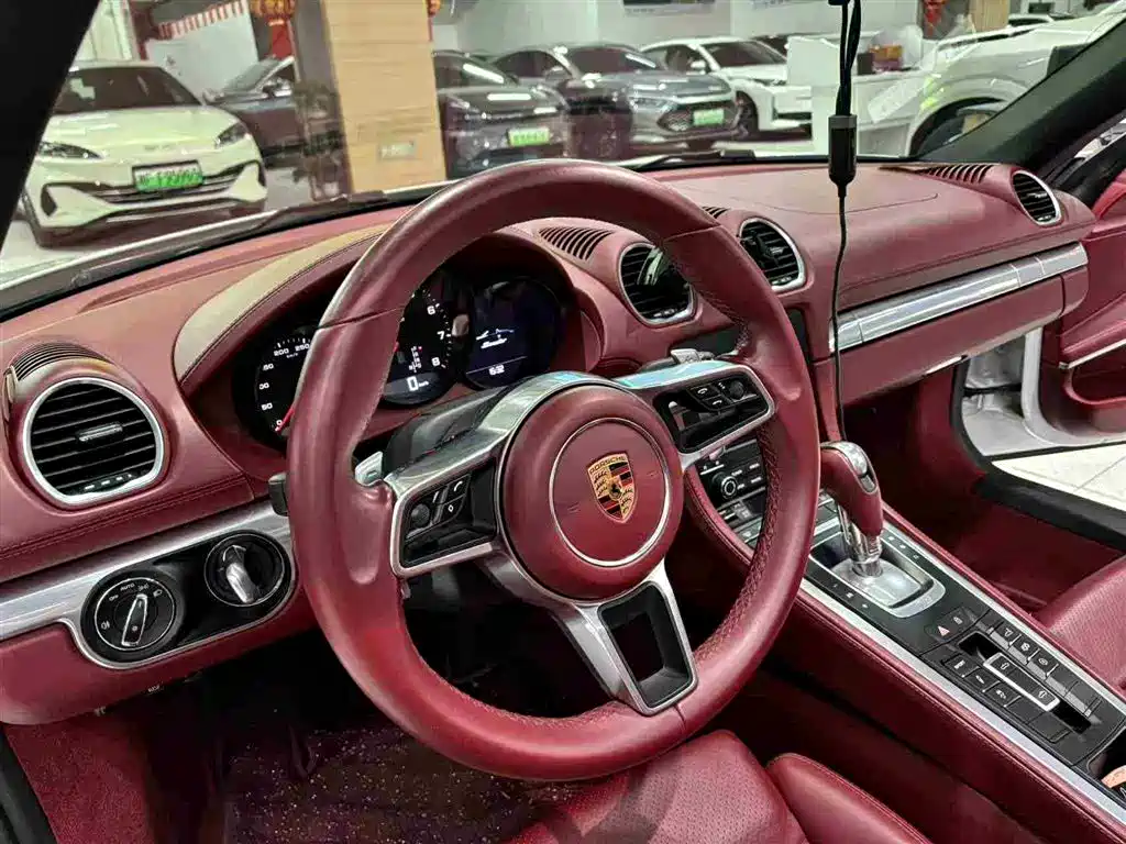 Porsche 718 2018 Boxster 2.0T фото 11