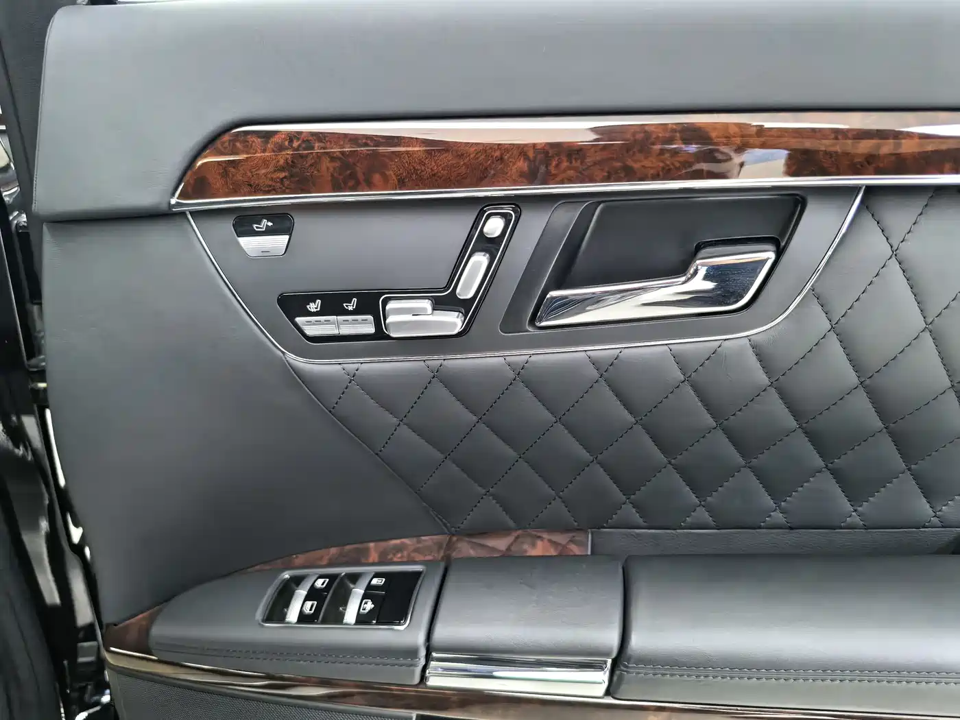 Mercedes-Benz S-Class AMG 2007 Model AMG S 65 фото 18