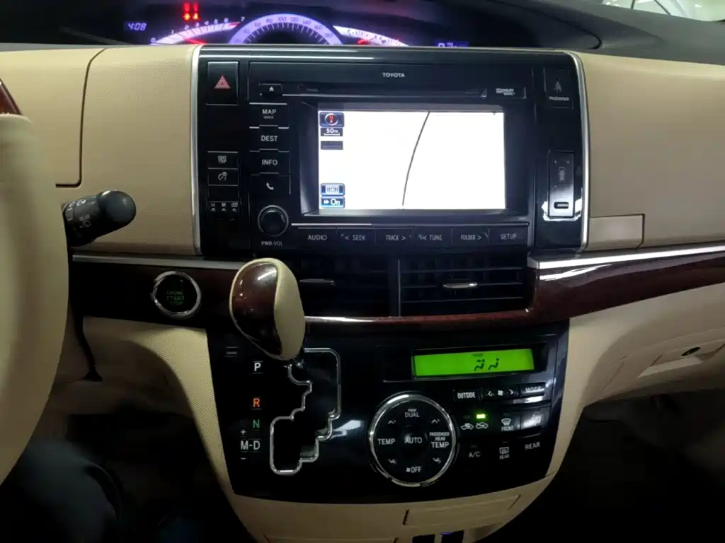 Toyota Previa 2015 2012 2.4L 7-Seater Luxury Edition