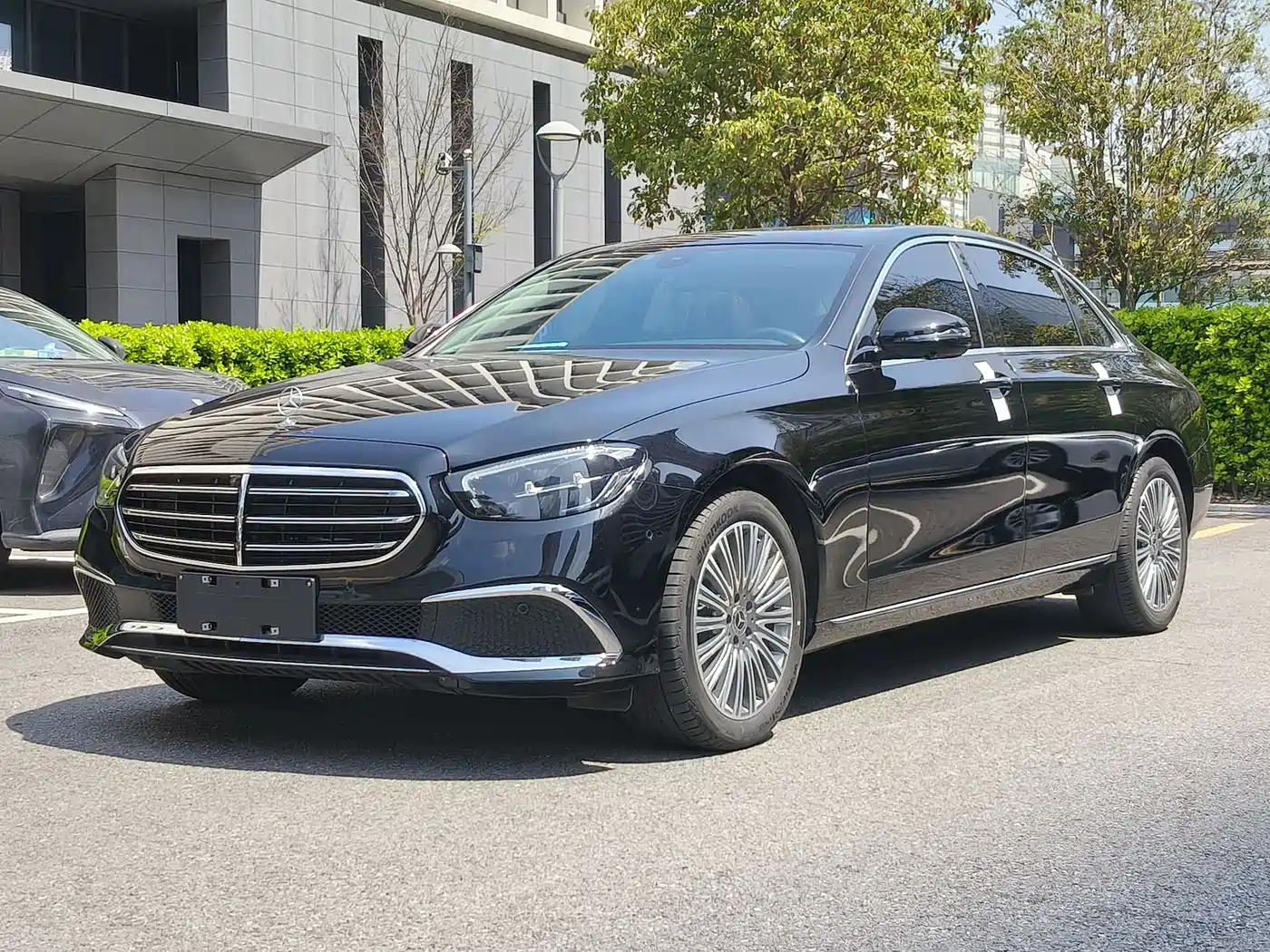 Mercedes-Benz E-Class 2023 E 300 L Sport Fashion