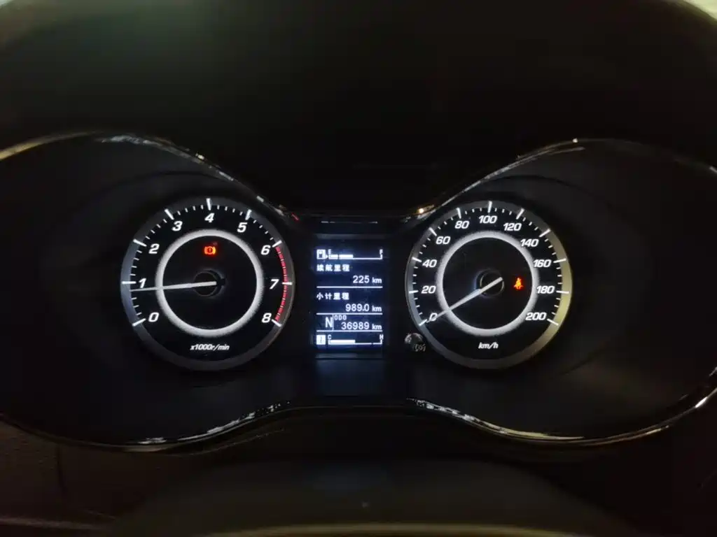 Baojun 560 2017 2016 1.8L iAMT Elite