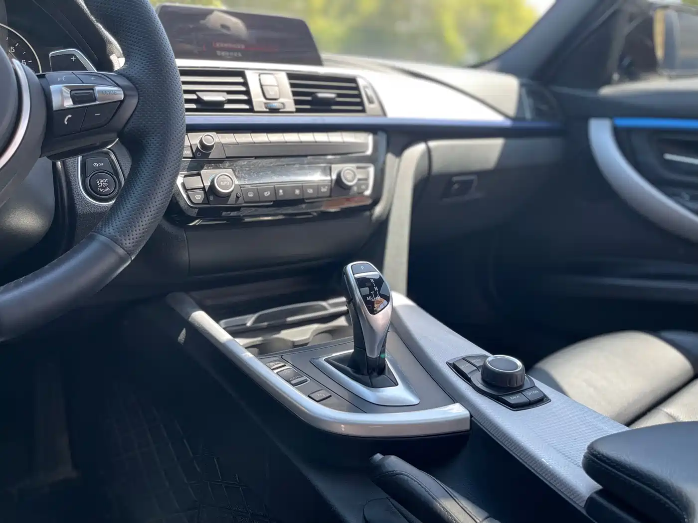 BMW 3 Series 2018 320i M Sport Package фото 8