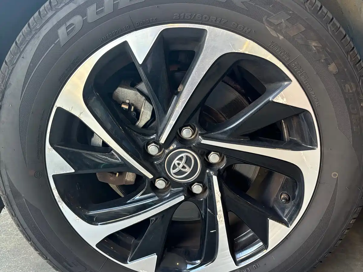 Toyota IZOA 2018 2.0L Speed Edition China VI фото 14