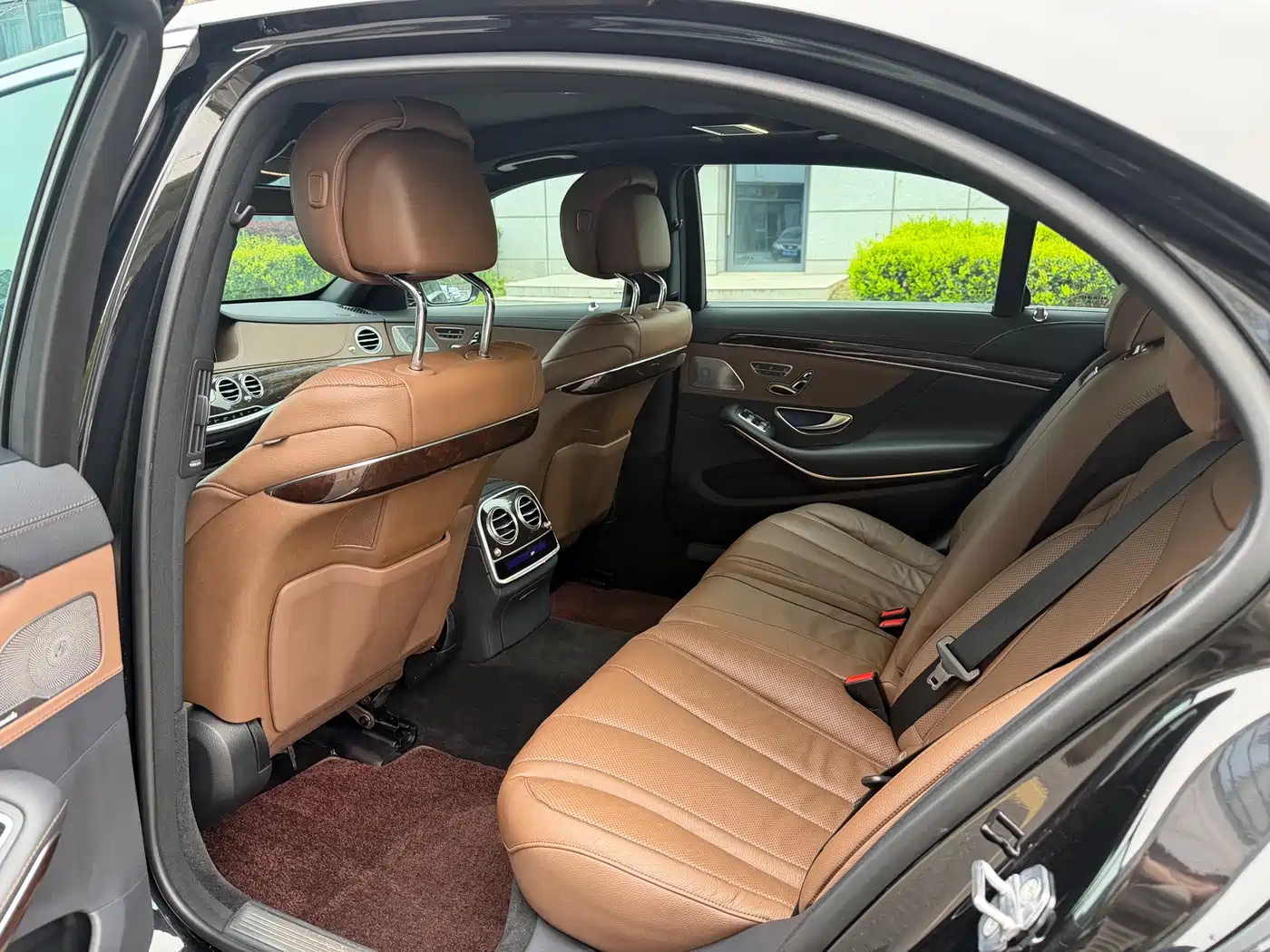 Mercedes-Benz S-Class 2020 S 350 L Premium Edition Collector's Version фото 6